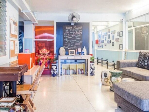 Imagen de los interiores del Hostel Baan Nampetch. Foto 33