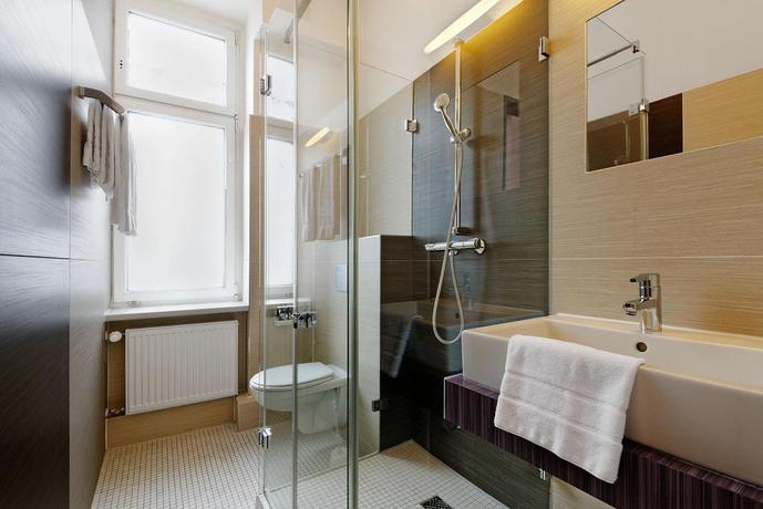 Imagen de los interiores del Hostel Ballhaus Berlin. Foto 21