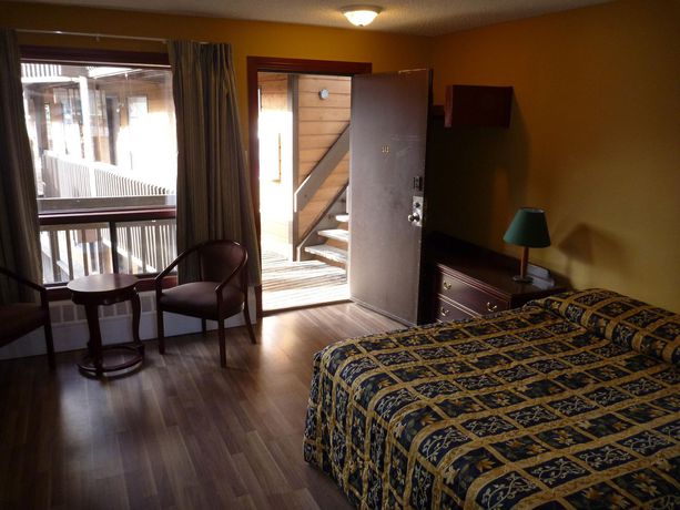 Imagen de la habitación del Hostel Banff International. Foto 2