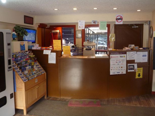 Imagen de los interiores del Hostel Banff International. Foto 9