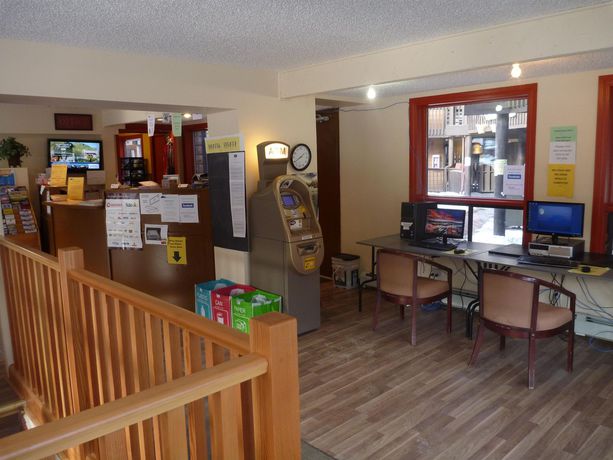 Imagen de los interiores del Hostel Banff International. Foto 10