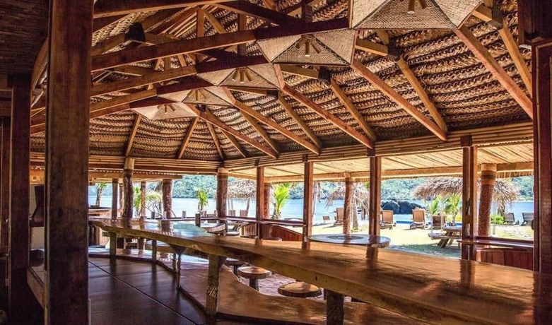 Imagen del bar/restaurante del Hostel Barefoot Kuata Island Resort Fiji. Foto 3