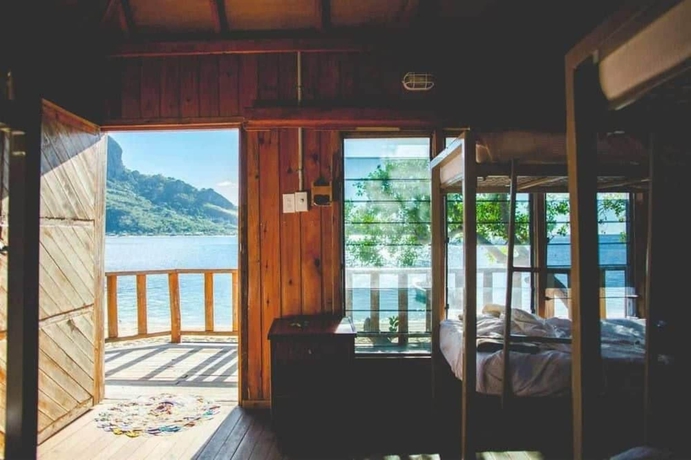 Imagen de la habitación del Hostel Barefoot Kuata Island Resort Fiji. Foto 7
