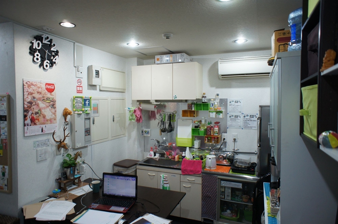 Imagen de los interiores del Hostel Base Point Osaka. Foto 12