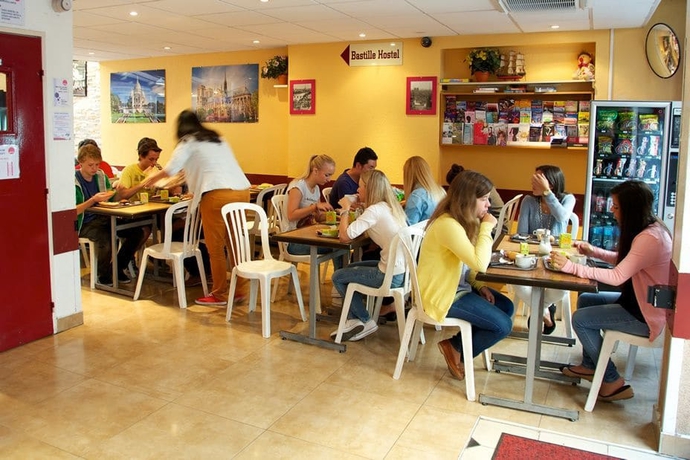 Imagen del bar/restaurante del Hostel Bastille, París. Foto 4