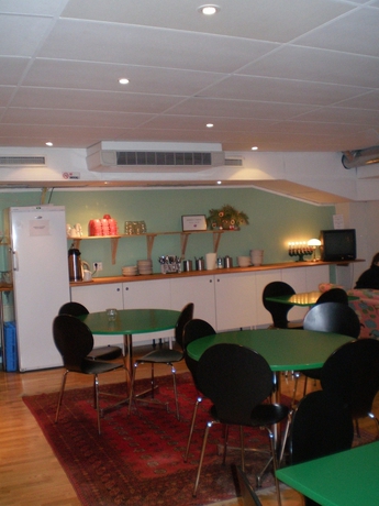 Imagen del bar/restaurante del Hostel Bed and Breakfast, Estocolmo. Foto 5
