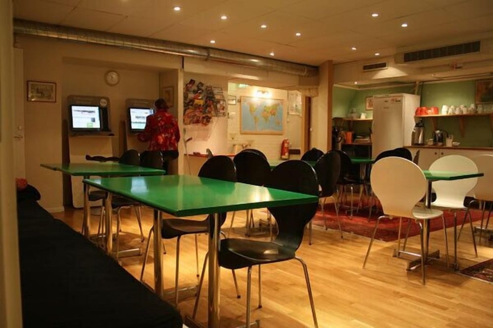 Imagen del bar/restaurante del Hostel Bed and Breakfast. Foto 2