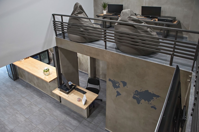 Imagen de los interiores del Hostel Bedbox. Foto 15