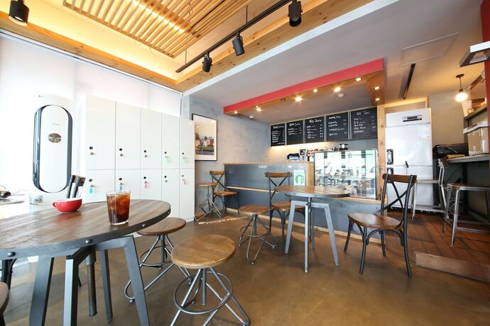 Imagen del bar/restaurante del Hostel Bee House. Foto 5