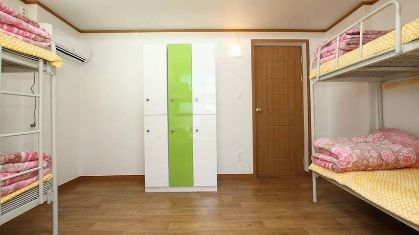Imagen de la habitación del Hostel Bee House. Foto 38