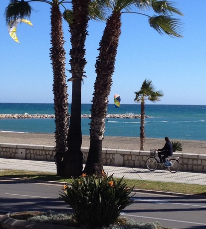 Imagen de los exteriores del Hostel Bellavista Playa Malaga. Foto 15