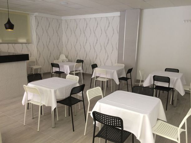 Imagen del bar/restaurante del Hostel Benidorm Blue Beach. Foto 2