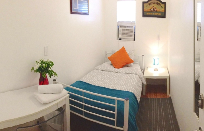 Imagen de la habitación del Hostel Bikini , Café and Beer Garden Free Breakfast and Dinner!. Foto 2