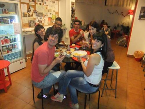 Imagen general del Hostel Bilbao Akelarre. Foto 10