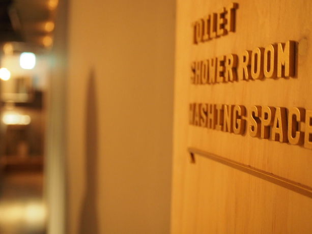 Imagen de los interiores del Hostel Book And Bed Tokyo ?. Foto 8