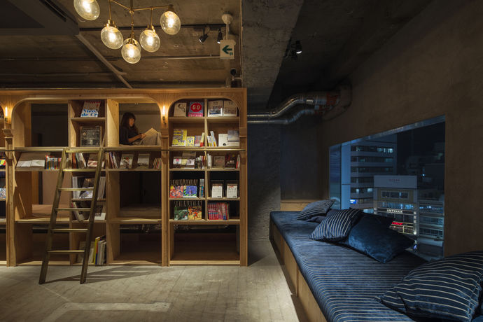 Imagen de los interiores del Hostel Book And Bed Tokyo ?. Foto 9