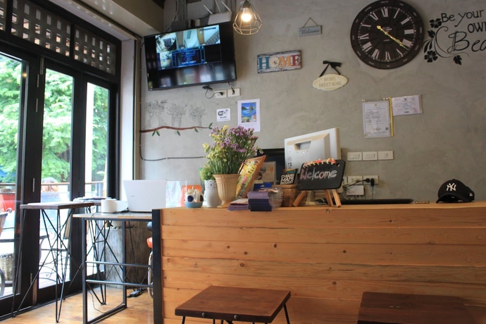 Imagen de los interiores del Hostel Bunk Boutique Chiangmai. Foto 15