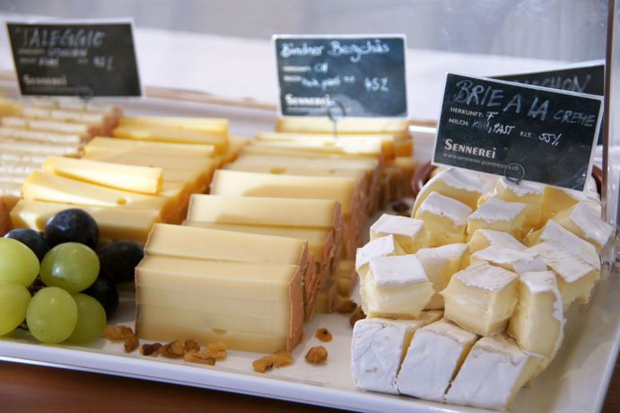 Imagen del bar/restaurante del Hostel By Randolins. Foto 6