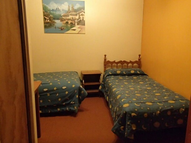 Imagen de la habitación del Hostel Caceres. Foto 16