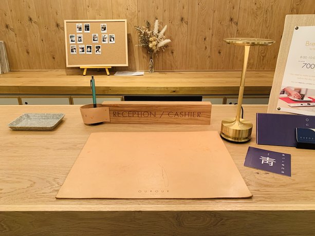 Imagen de los interiores del Hostel Cafe Minimal Our Our. Foto 19