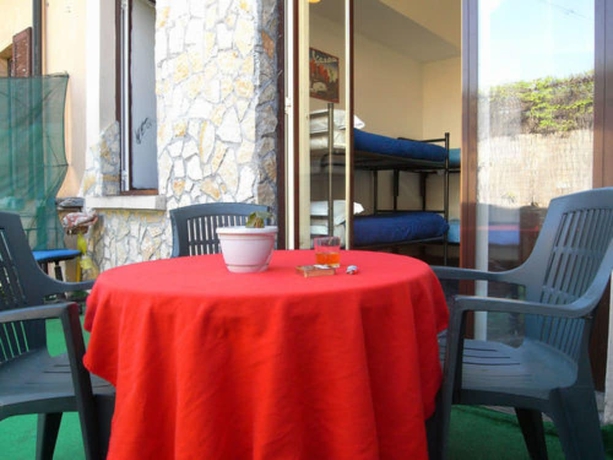 Imagen de la habitación del Hostel California, Milán. Foto 11