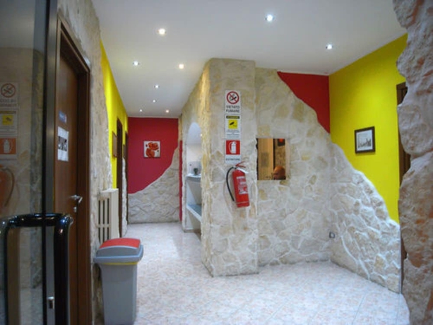 Imagen de los interiores del Hostel California, Milán. Foto 19