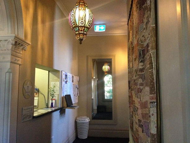 Imagen de los interiores del Hostel Cambridge Lodge -. Foto 11