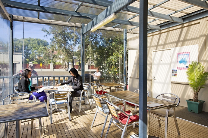 Imagen del bar/restaurante del Hostel Cambridge Lodge -. Foto 5