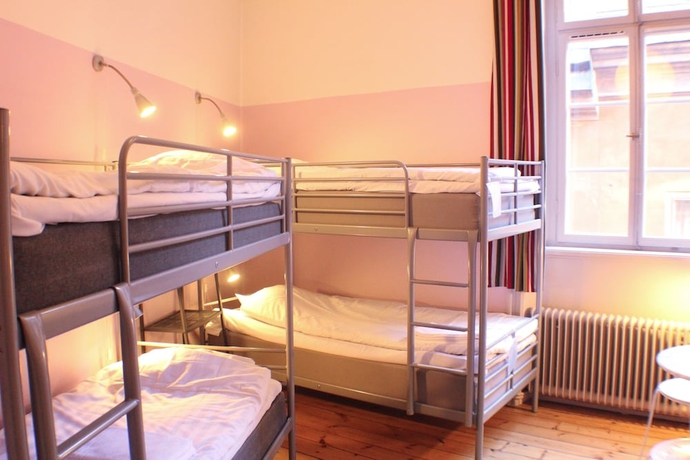 Imagen de la habitación del Hostel Castanea Old Town. Foto 17