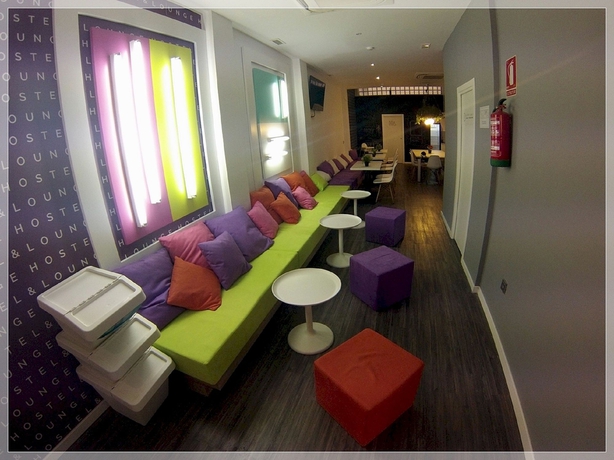 Imagen de los interiores del Hostel Chameleon, Alicante. Foto 16