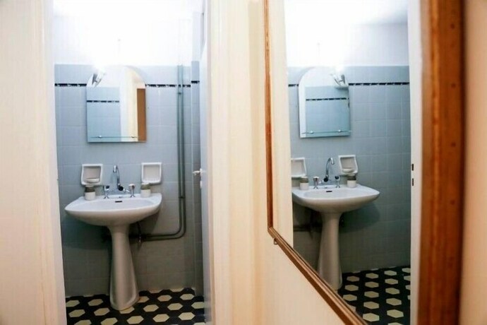 Imagen de la habitación del Hostel Chameleon Youth -. Foto 20