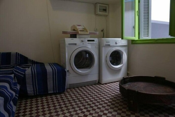 Imagen de los interiores del Hostel Chameleon Youth -. Foto 36