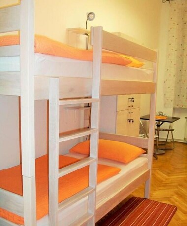 Imagen de la habitación del Hostel Chameleon, Zagreb. Foto 20