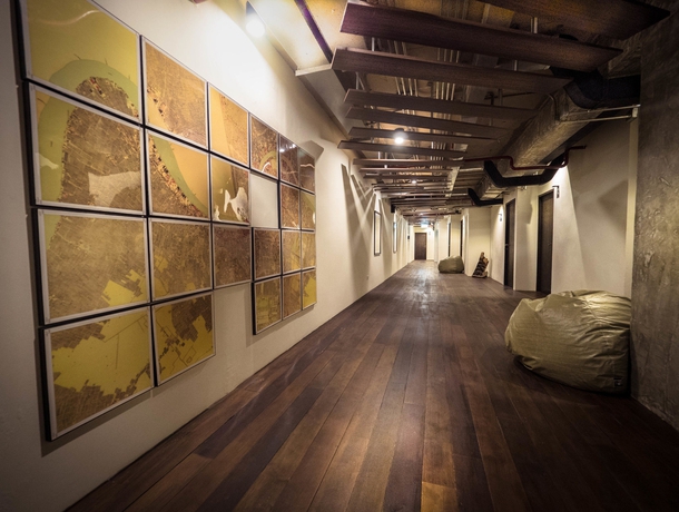 Imagen de los interiores del Hostel Chao, Bangkok. Foto 11