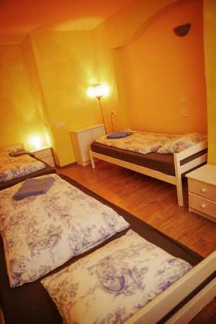 Imagen de la habitación del Hostel Charles Bridge Economic. Foto 15