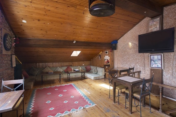 Imagen de los interiores del Hostel Cheers. Foto 18