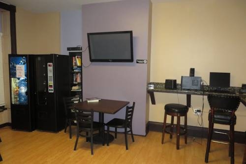 Imagen general del Hostel Chicago Parthenon. Foto 6