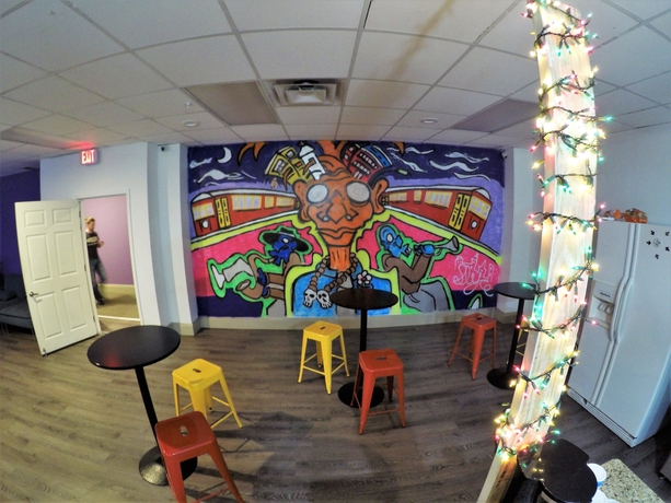 Imagen de los interiores del Hostel City House New Orleans. Foto 17