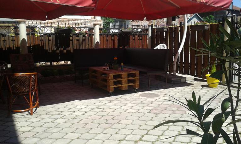 Imagen de los exteriores del Hostel City, SKOPJE. Foto 14