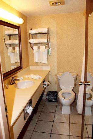 Imagen de la habitación del Hostel Clarion Inn Nashua. Foto 4