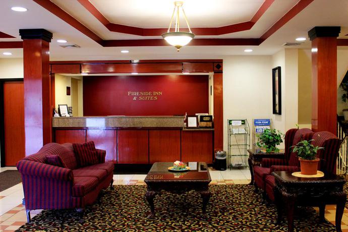Imagen de los interiores del Hostel Clarion Inn Nashua. Foto 8