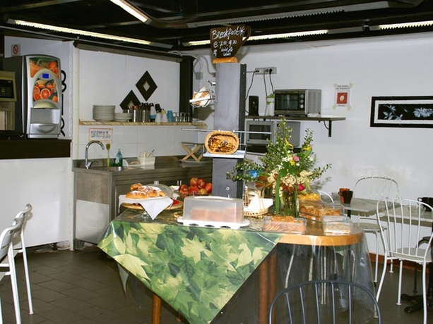 Imagen del bar/restaurante del Hostel Colours. Foto 6