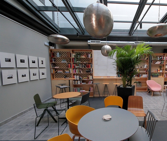 Imagen de los interiores del Hostel Complutum. Foto 15