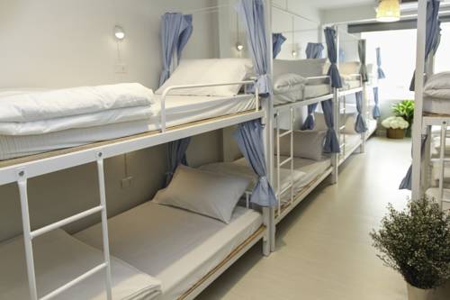 Imagen de la habitación del Hostel Coop, Bangkok. Foto 6