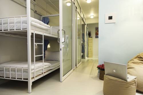 Imagen de la habitación del Hostel Coop, Bangkok. Foto 14