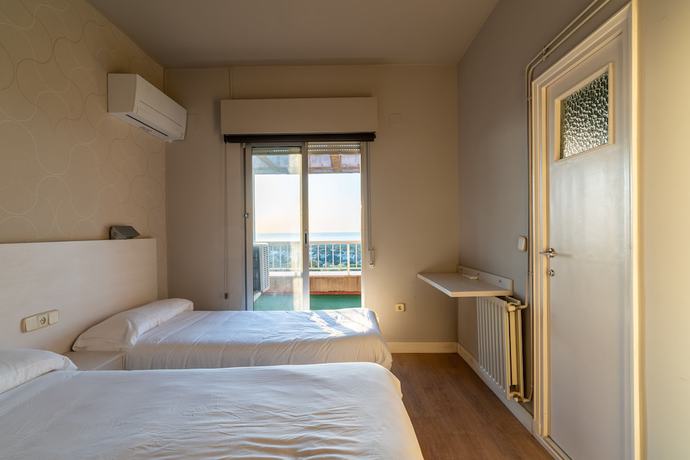 Imagen de la habitación del Hostel Costablanca Explore. Foto 8