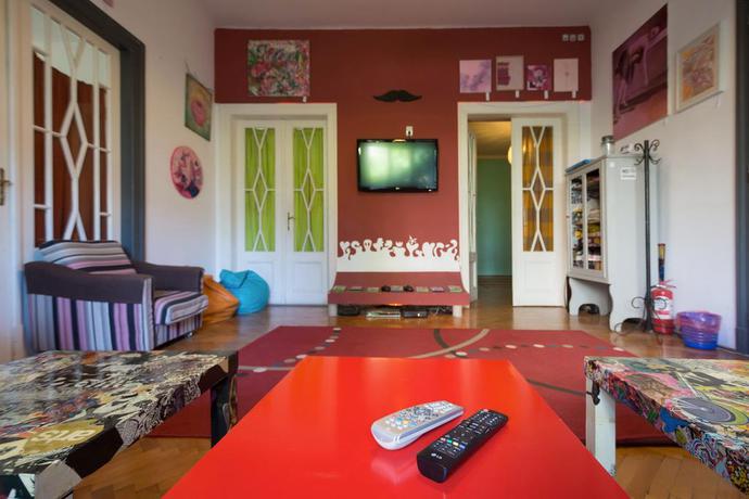 Imagen de los interiores del Hostel Costel. Foto 7