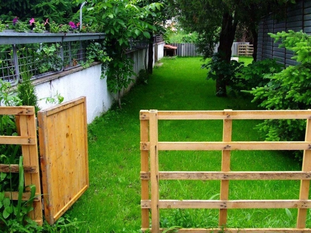 Imagen de los exteriores del Hostel Domestika. Foto 11