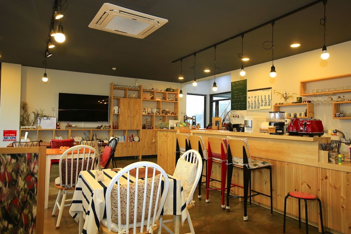 Imagen del bar/restaurante del Hostel Dong Dong Guesthouse -. Foto 3