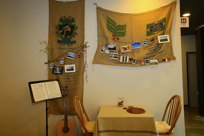 Imagen del bar/restaurante del Hostel Dong Dong Guesthouse -. Foto 4